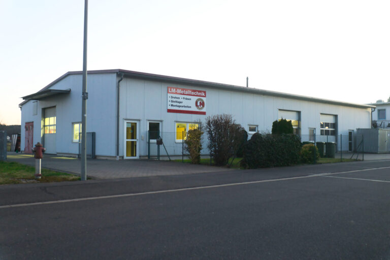 Betriebsgebaeude-scaled